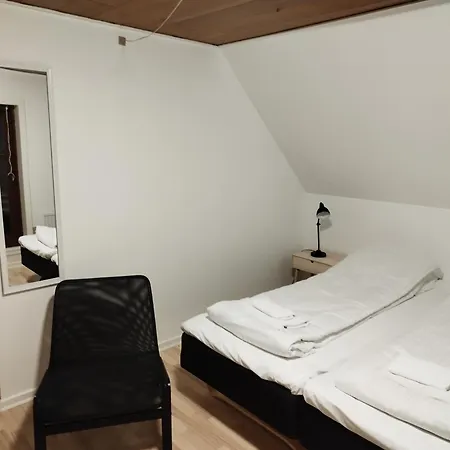 Fjeldgaard - Aarup * Årup