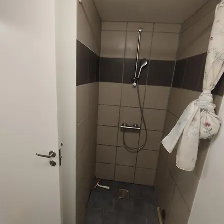 Fjeldgaard - Aarup 公寓式酒店 *